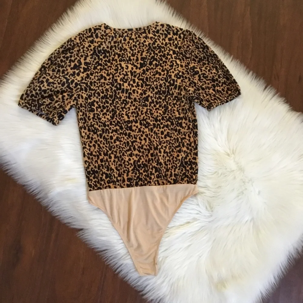 WAYF Surplice Neck Puff Sleeve Bodysuit Size XS - Picture 4 of 6